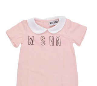 Moschino-Strampler mit MUY03Y-Schriftzug und Clips