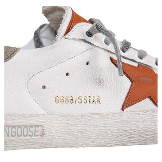 Golden Goose Sneakers Super-Star bianchi con stella arancione GMF00825/F006840113