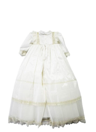 Ponto Por Ponto Baptismal Vestment 5982 buttons on the back