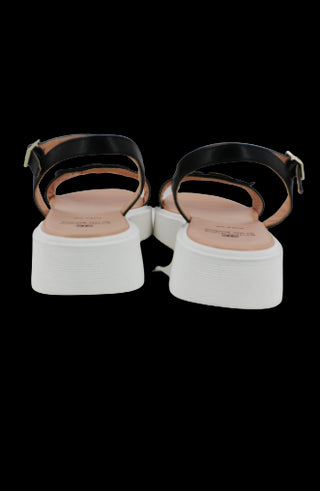 Elisabetta Franchi Sandali CON BORCHIE 68107 con fibbia