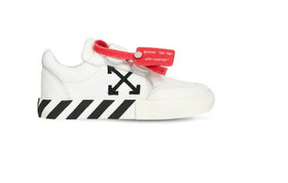 Off-White Sneakers Vulcanized OGIA003F con strappi